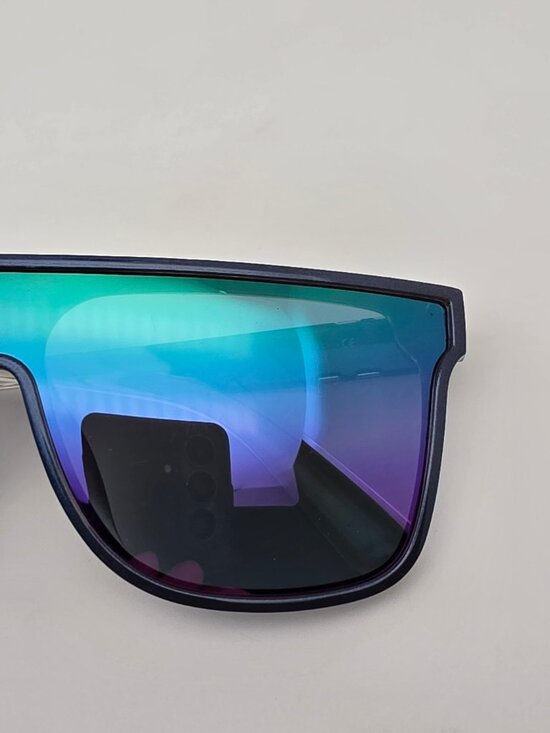 Blenders Sifi Discomania Iridescent Blue Polarized Lavender Mirror Sunglasses main image 14